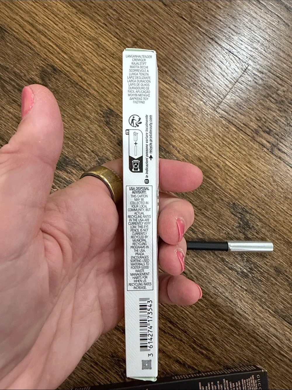 Prada Lines Durable Gliding eye pencil in Nero